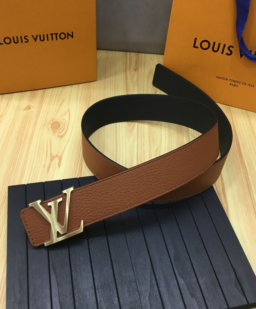 Louis Vuitton Belt LV Initiales Reversible Coffee