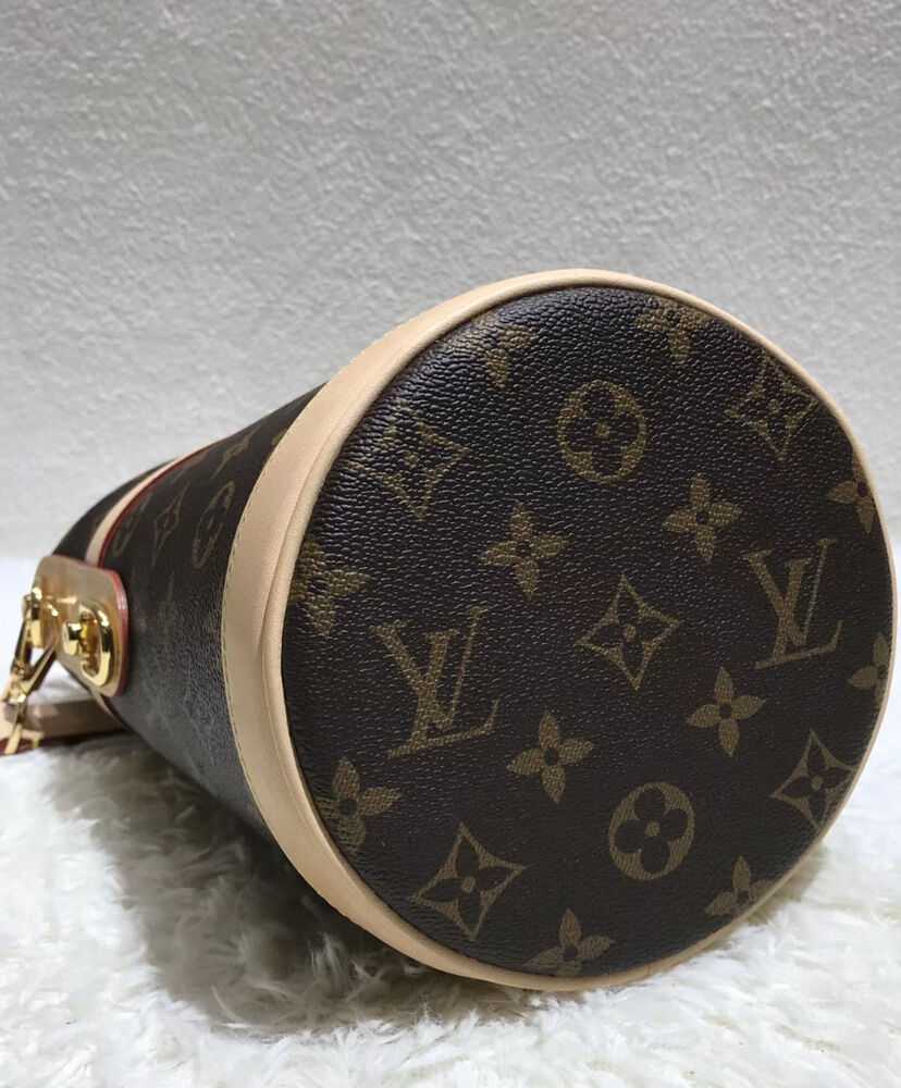 Louis Vuitton Bucket bag Brown