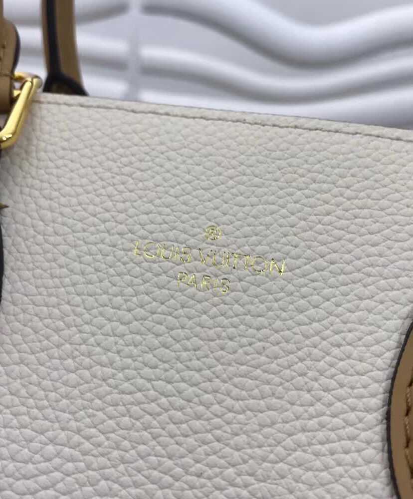 Louis Vuitton Fold Tote MM M45376 M45409 Cream