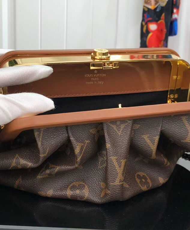 Louis Vuitton Boursicot EW M45229 Brown