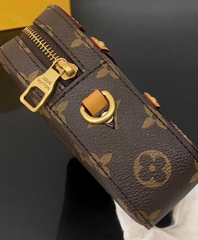 Louis Vuitton Soft Trunk Pouch M44779 Brown