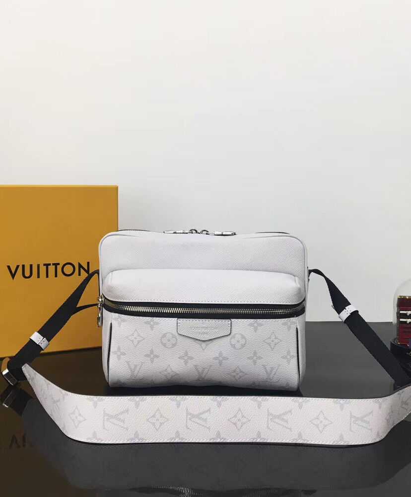 Louis Vuitton Outdoor Messenger M30233 White