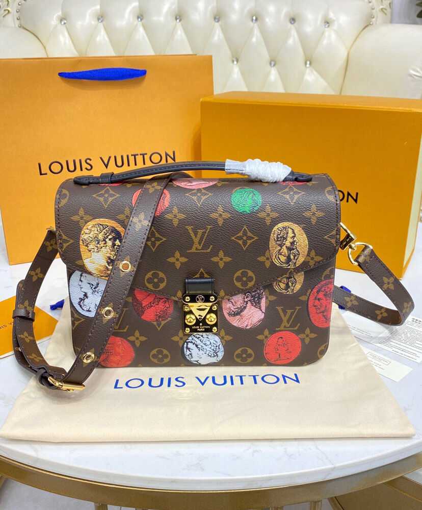 Louis Vuitton Pochette Metis M59257 Brown