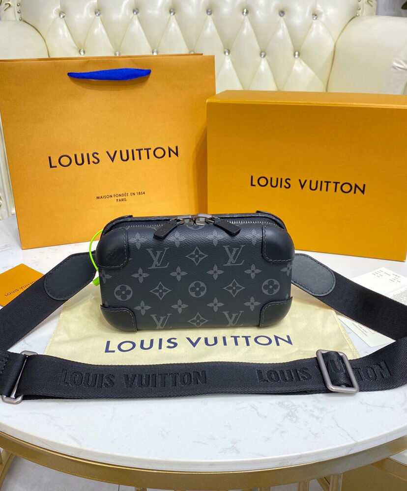 Louis Vuitton Horizon Clutch M45579 Black