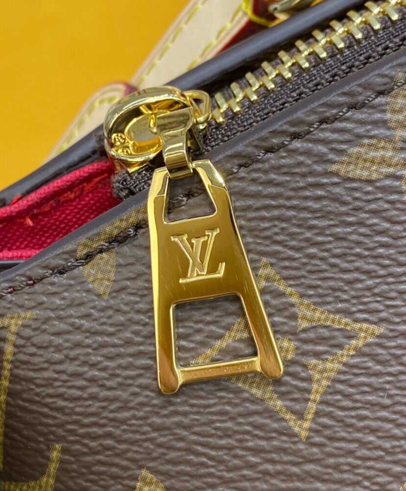 Louis Vuitton Grand Palais M45898 Brown