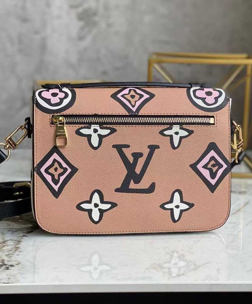 Louis Vuitton Pochette Metis M45823 Apricot