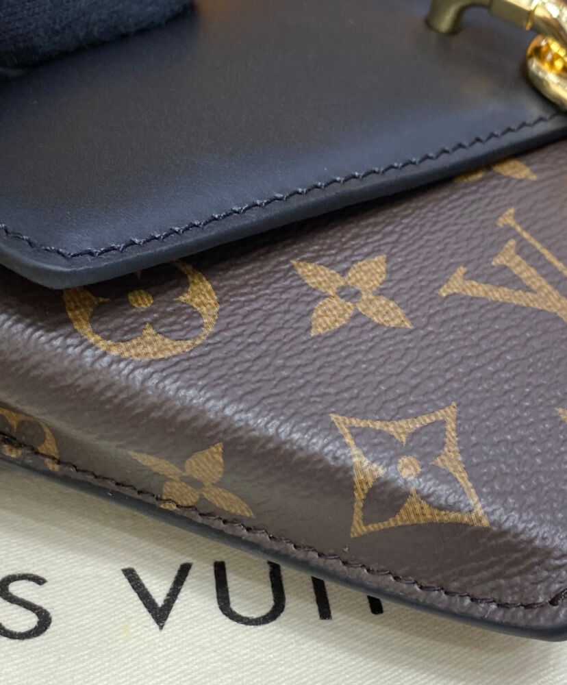 Louis Vuitton Padlock On Strap Handbags