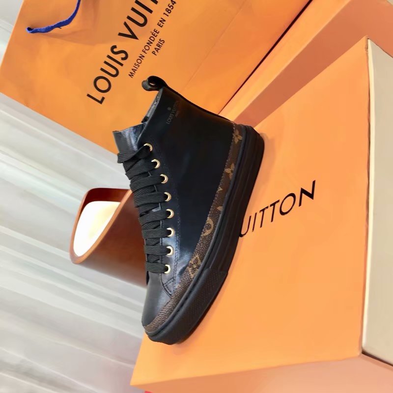 Louis Vuitton Outlet DIGITAL EXCLUSIVE HEART SNEAKER BOOT LV916Sy black