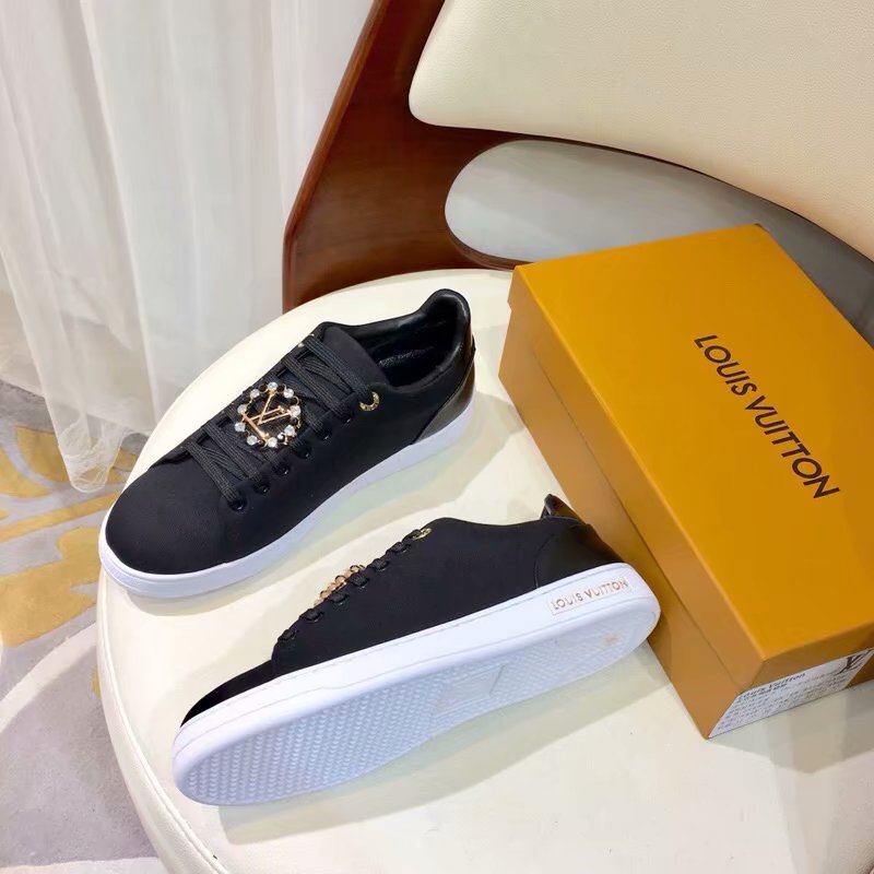 Louis Vuitton Outlet FRONTROW SNEAKER LVA927SY