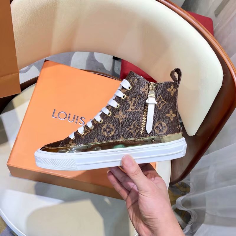 Louis Vuitton Outlet DIGITAL EXCLUSIVE HEART SNEAKER BOOT LV916Sy