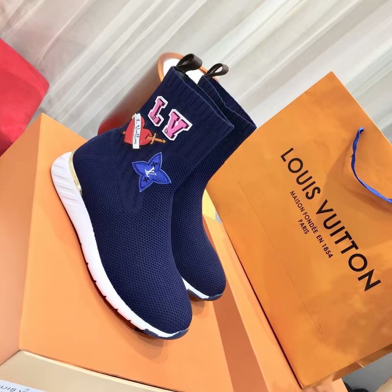 Louis Vuitton Outlet WONDERLAND FLAT RANGER LV922SY blue