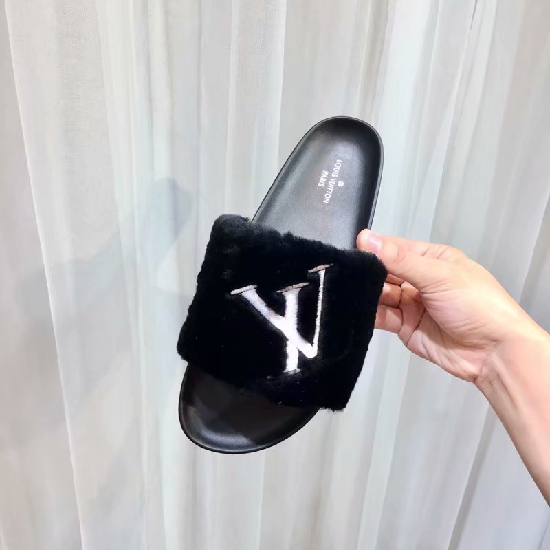 Louis Vuitton Outlet DIGITAL EXCLUSIVE BOM DIA FLAT MULE 1A4G98 black