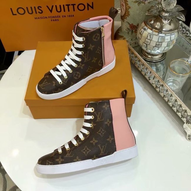 Louis Vuitton Outlet DIGITAL EXCLUSIVE HEART SNEAKER BOOT LV902SY pink