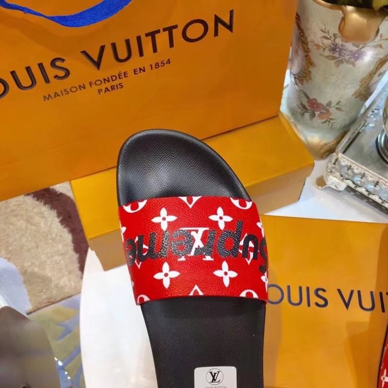 Louis Vuitton Outlet Lovers slippers LV861SY