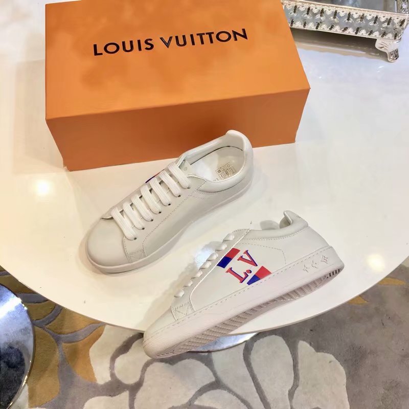 Louis Vuitton Outlet TIME OUT SNEAKER LVB915SY WHITE