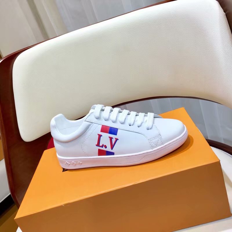 Louis Vuitton Outlet TIME OUT SNEAKER LVB915SY WHITE