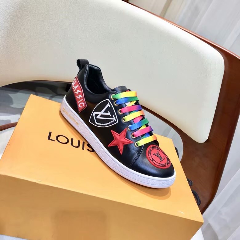 Louis Vuitton Outlet FRONTROW SNEAKER LVB914SY