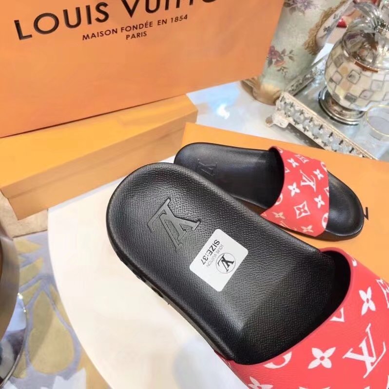 Louis Vuitton Outlet Lovers slippers LV858SY