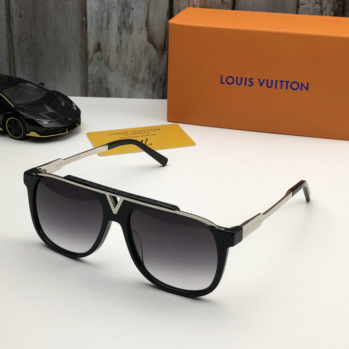 Louis Vuitton Outlet Louis Vuitton Sunglasses Top Quality LV5729_44