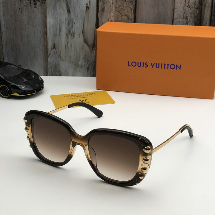 Louis Vuitton Outlet Louis Vuitton Sunglasses Top Quality LV5729_58