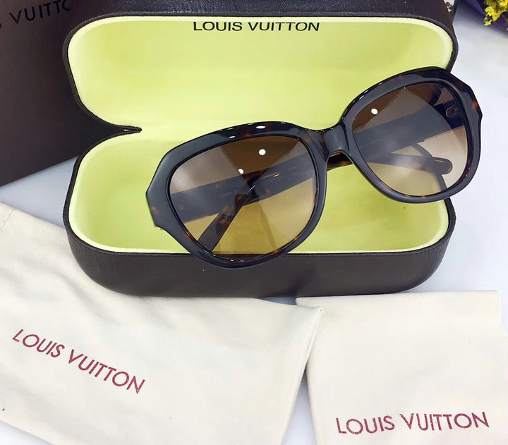 Louis Vuitton Outlet Louis Vuitton sunglasses top quality 0145