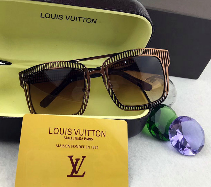 Louis Vuitton Outlet Louis Vuitton sunglasses top quality 0108