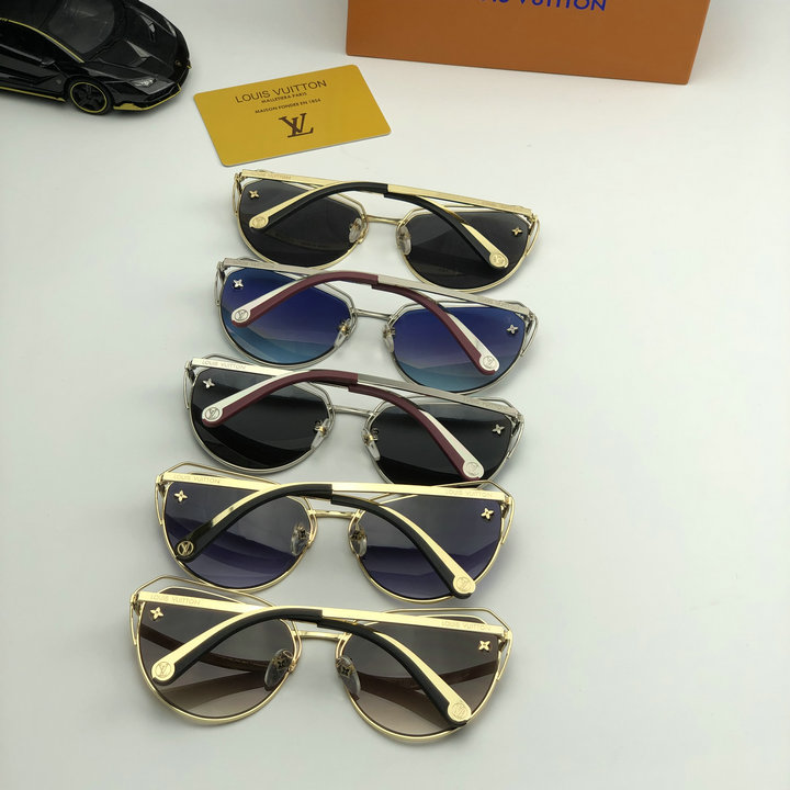 Louis Vuitton Outlet Louis Vuitton Sunglasses Top Quality LV5729_237