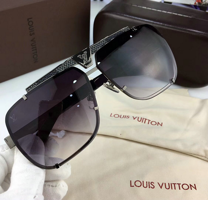 Louis Vuitton Outlet Louis Vuitton sunglasses top quality 0044